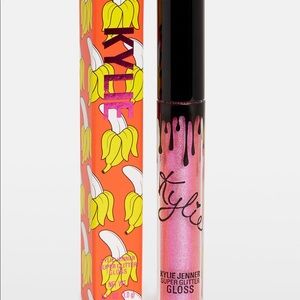 💕✨ 2018 KYLIE SUMMER GLITTER✨ GLOSS 🍌 DON’T SLIP